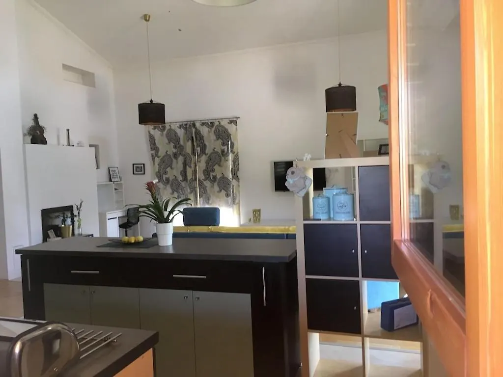 Holiday House Emc Umag